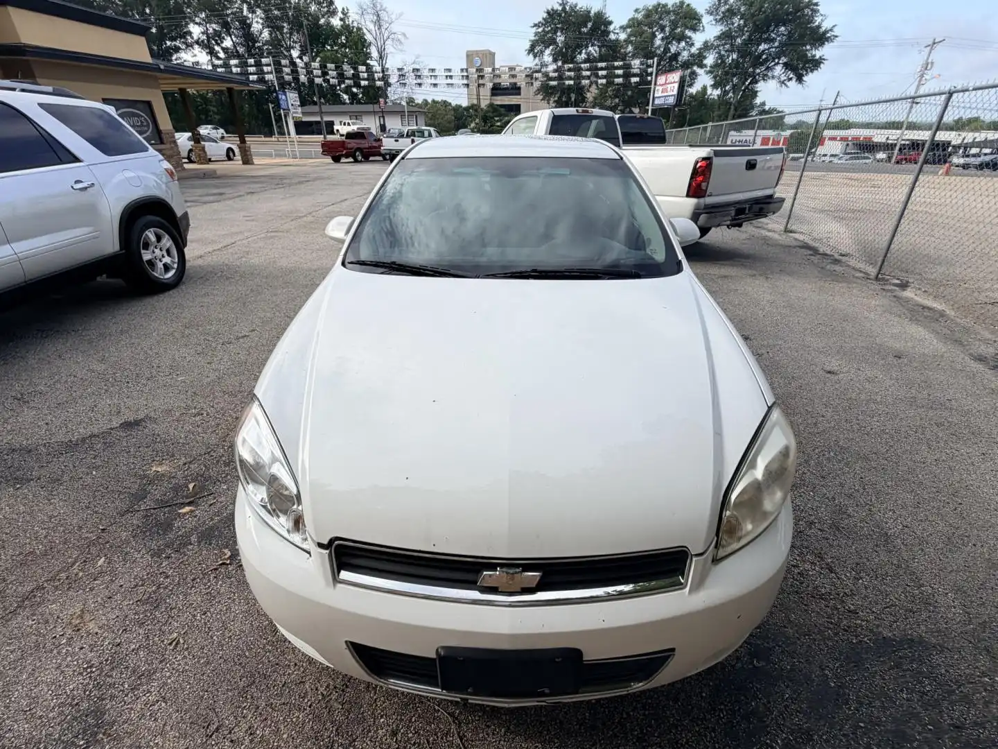 2010 Chevrolet Impala LS's photo