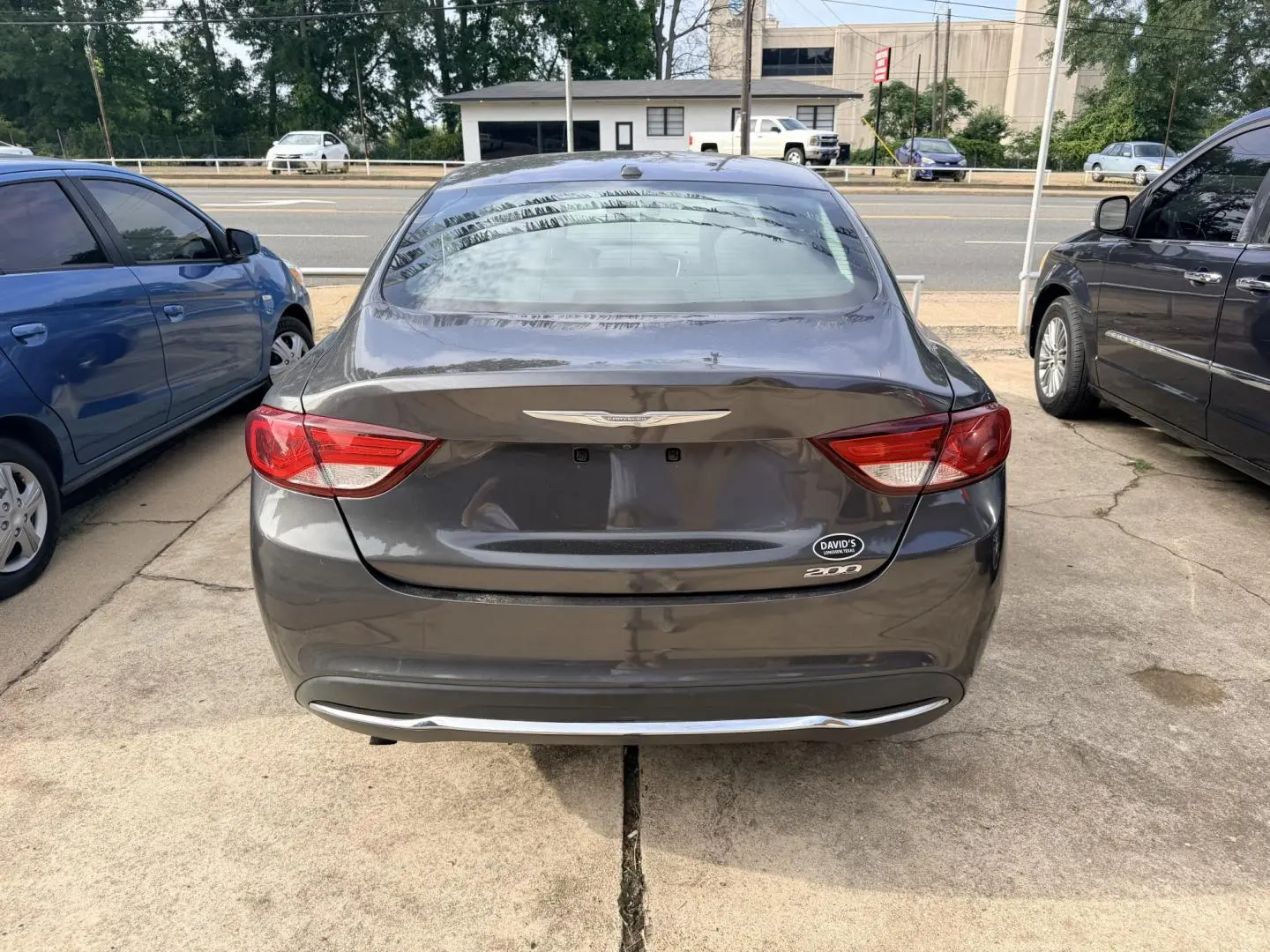 2015 Chrysler 200 Limited photo 5