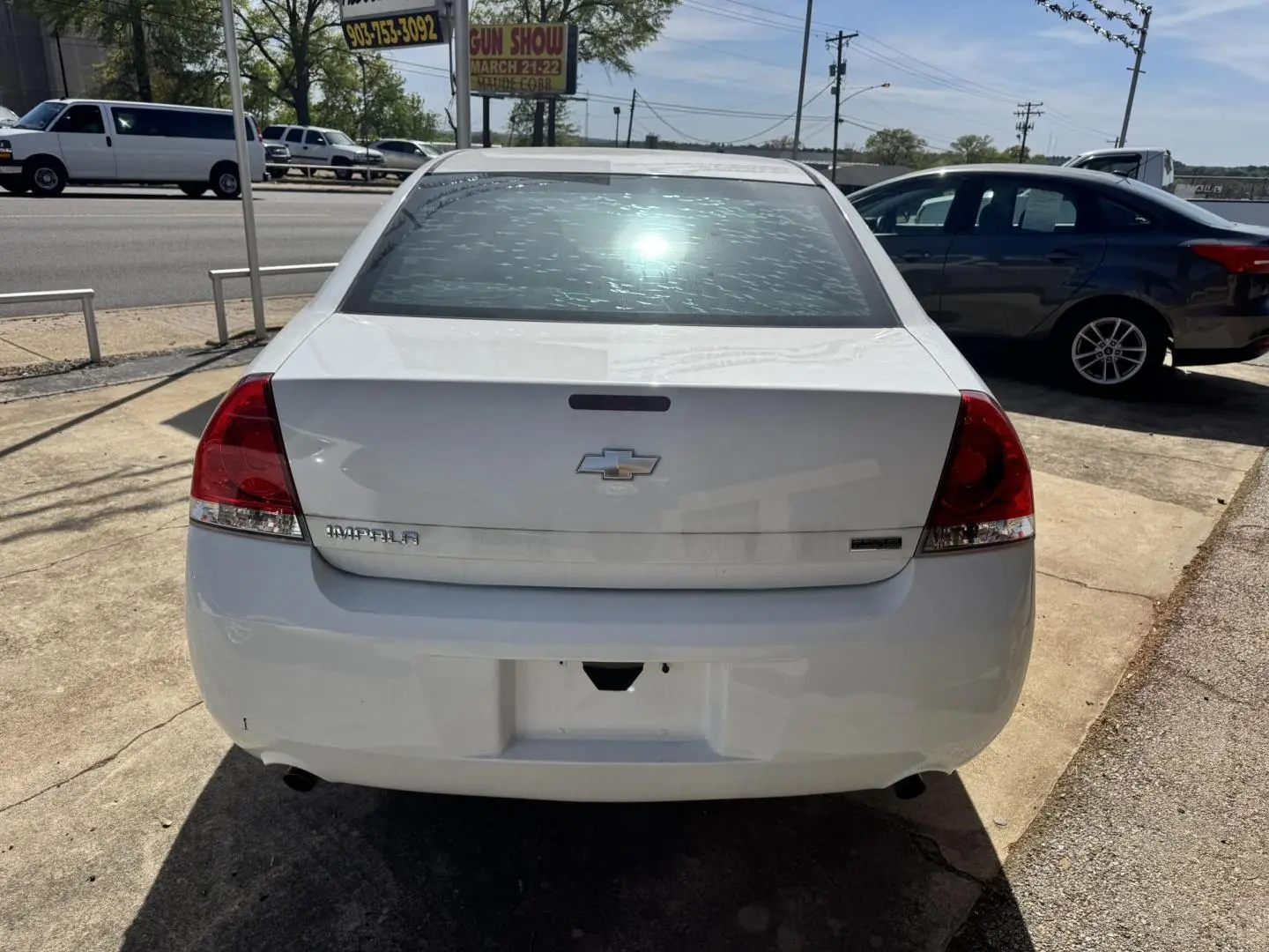 2012 Chevrolet Impala 1FL (Fleet) photo 3
