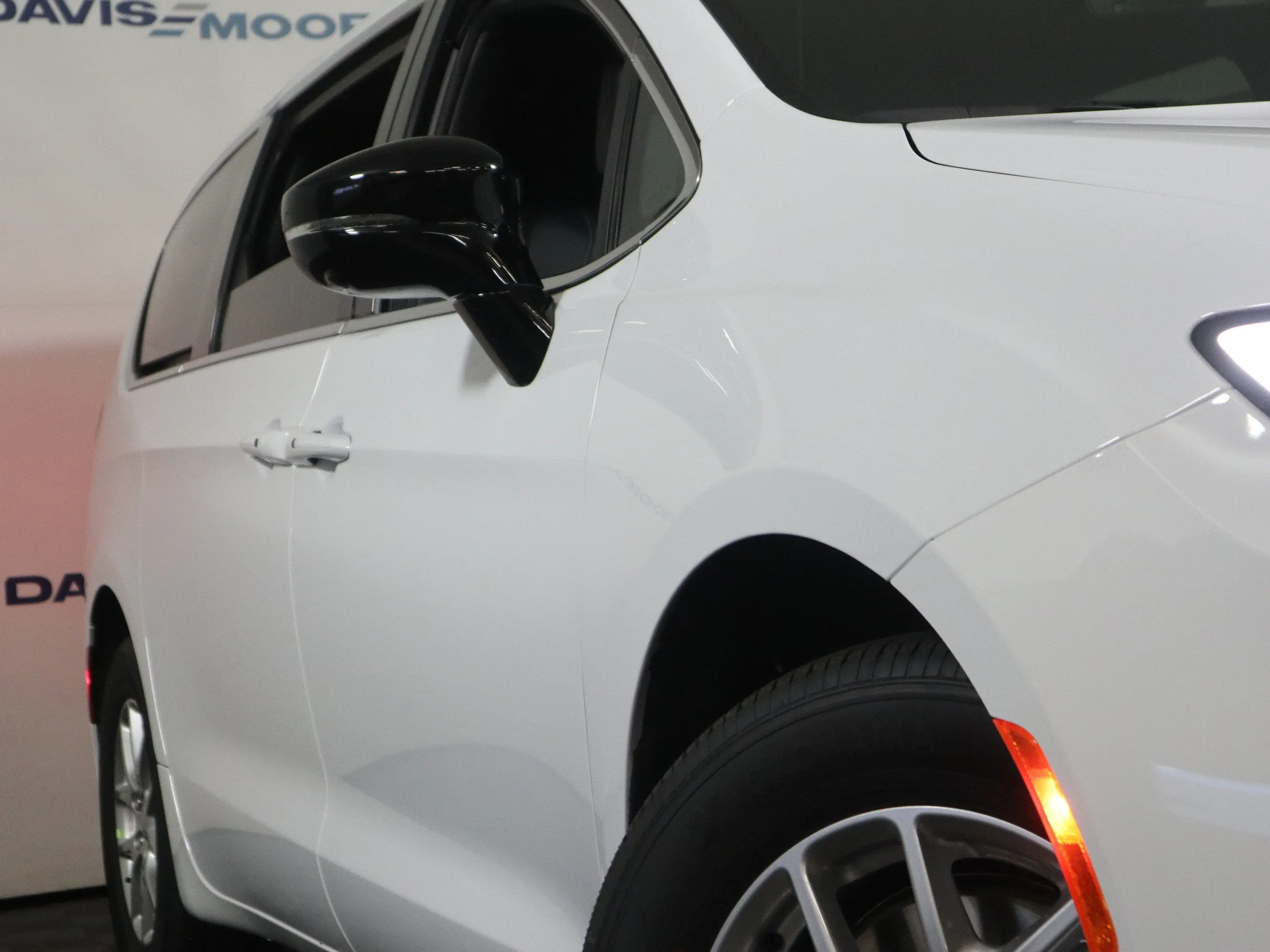 2026 Chrysler Pacifica Select photo 3