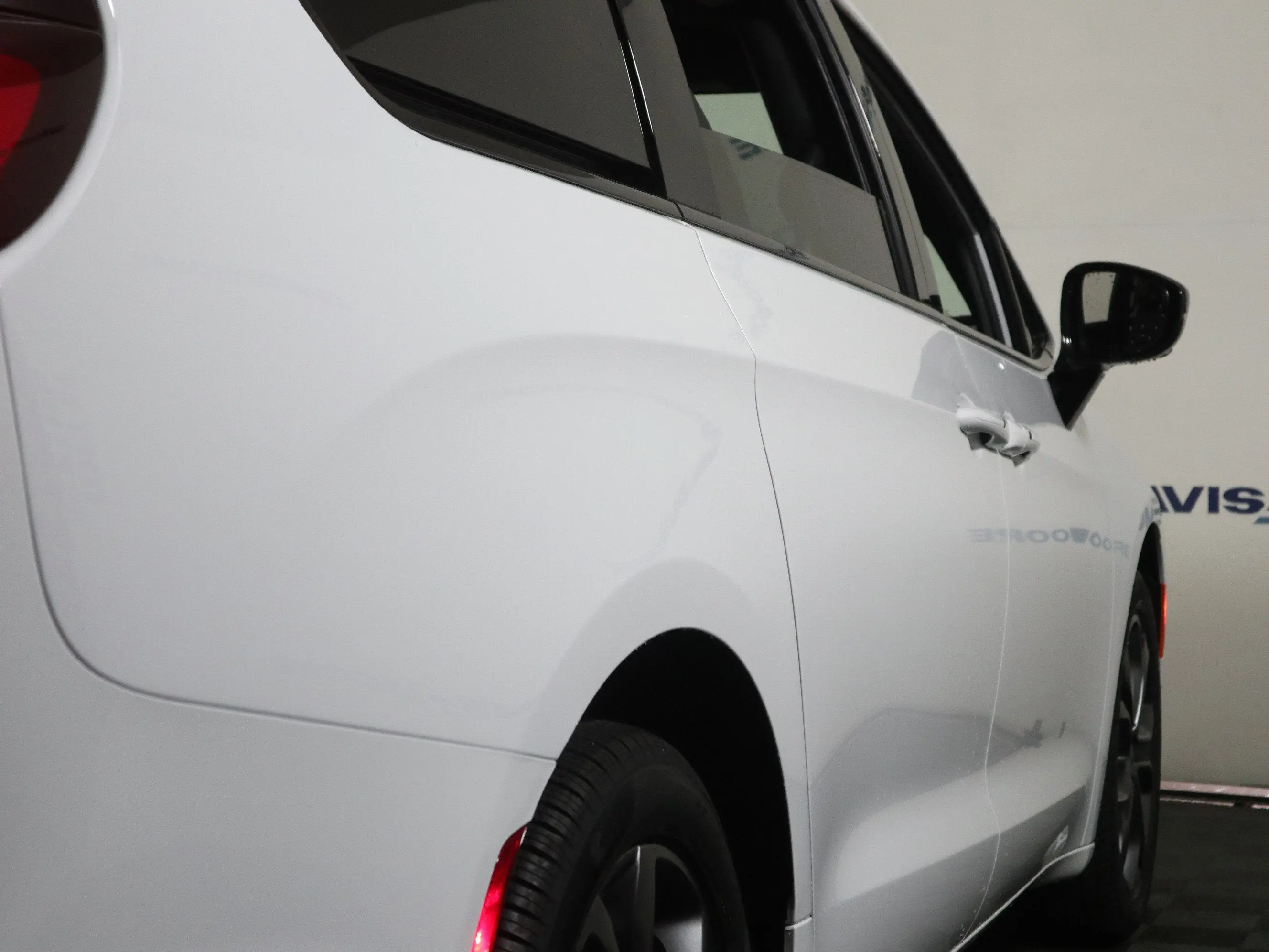 2026 Chrysler Pacifica Select photo 5