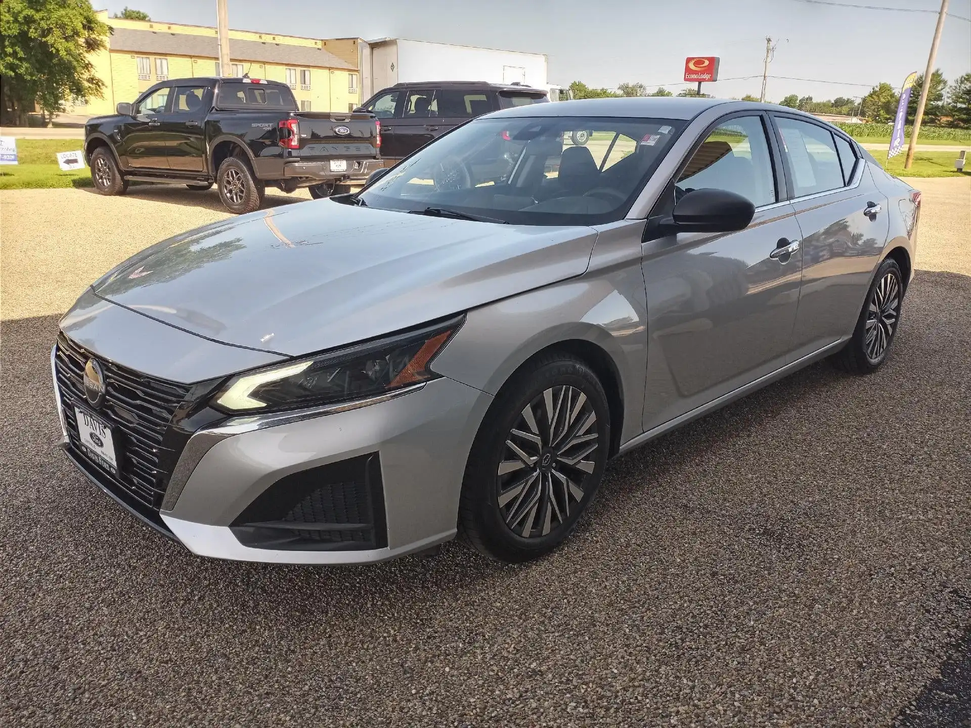 2024 Nissan Altima 2.5 SV's photo