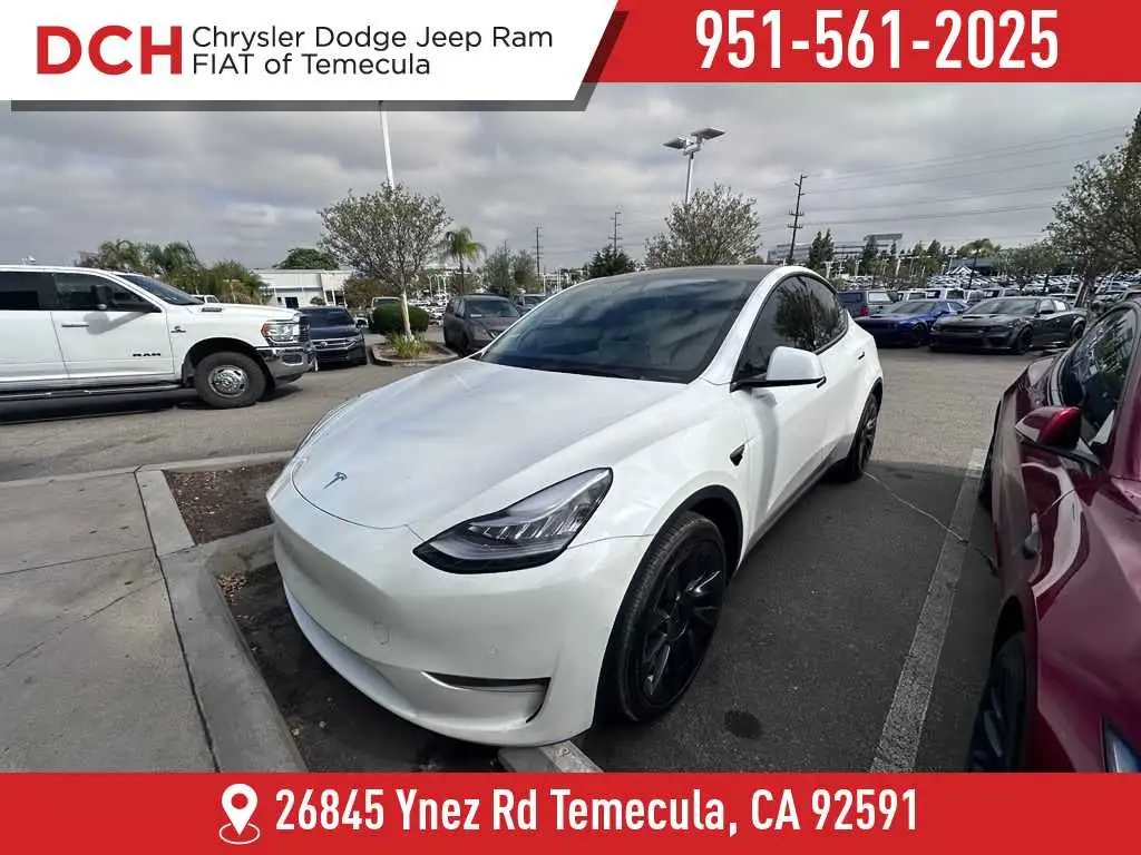 2022 Tesla Model Y Long Range Dual Motor AWD photo 1