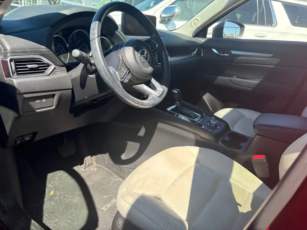 2023 Mazda CX-5 Preferred AWD Auto Package S photo 5