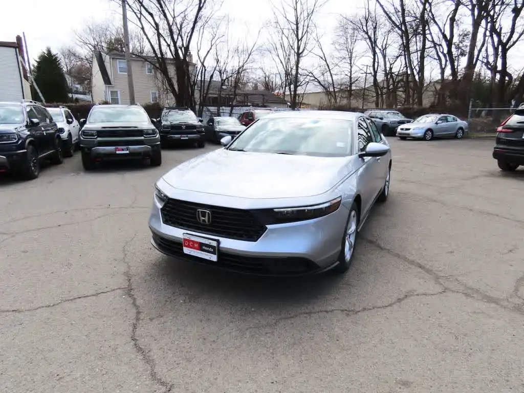2026 Honda Accord 1.5T LX CVT's photo