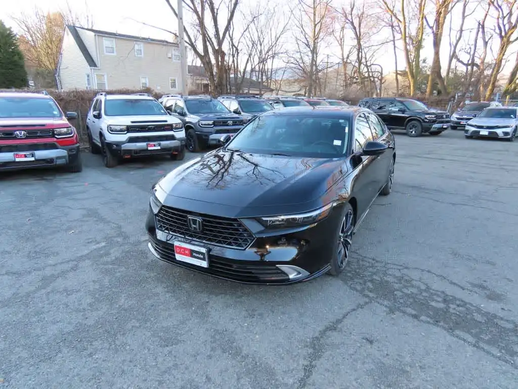 2026 Honda Accord Hybrid Touring's photo