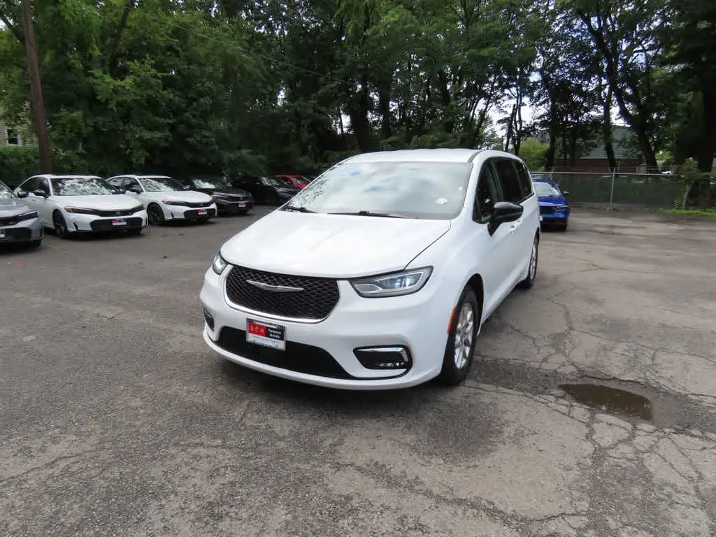 Vehicle Image 1