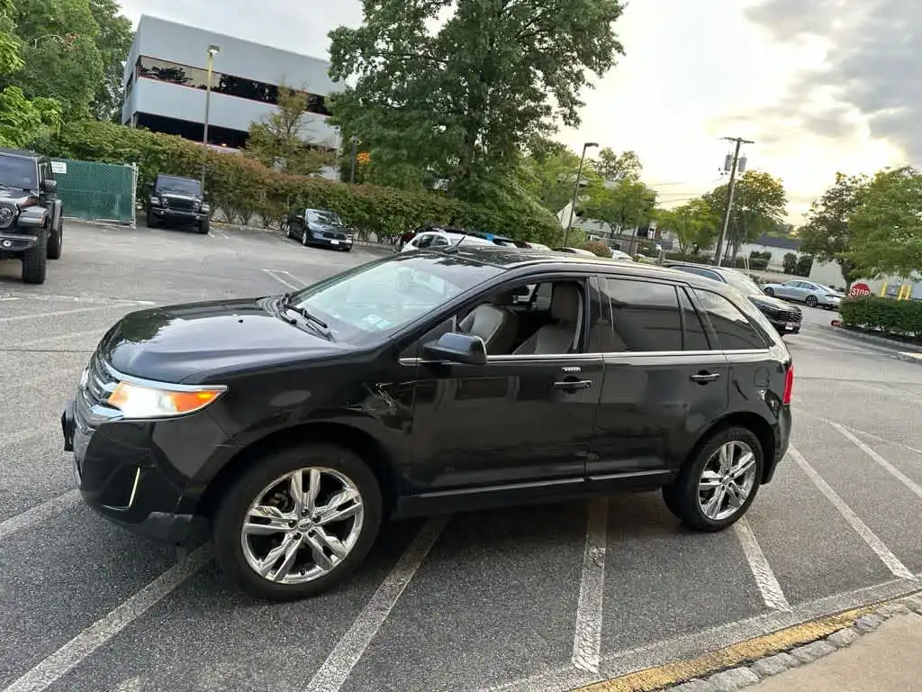 2011 Ford Edge Limited's photo