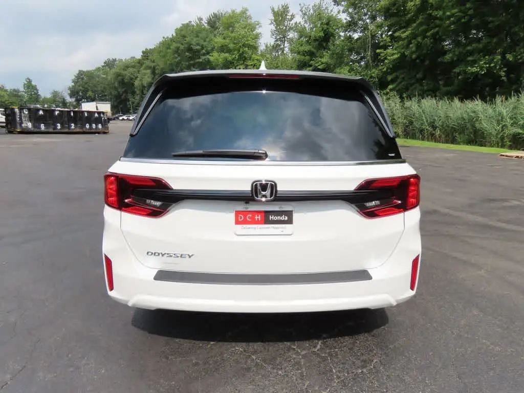 2027 Honda Odyssey EX-L photo 5