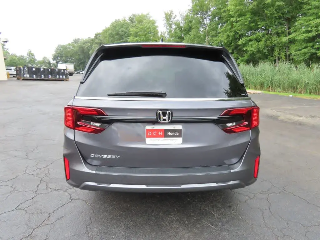 2027 Honda Odyssey EX-L photo 5