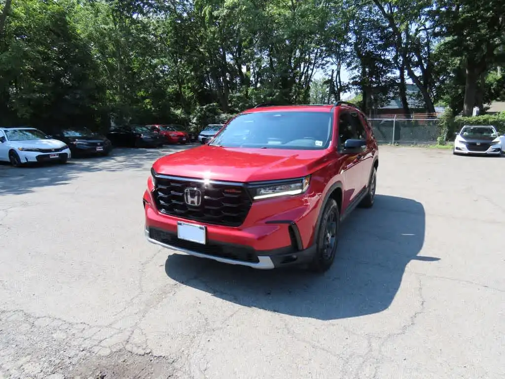 2023 Honda Pilot TrailSport AWD's photo