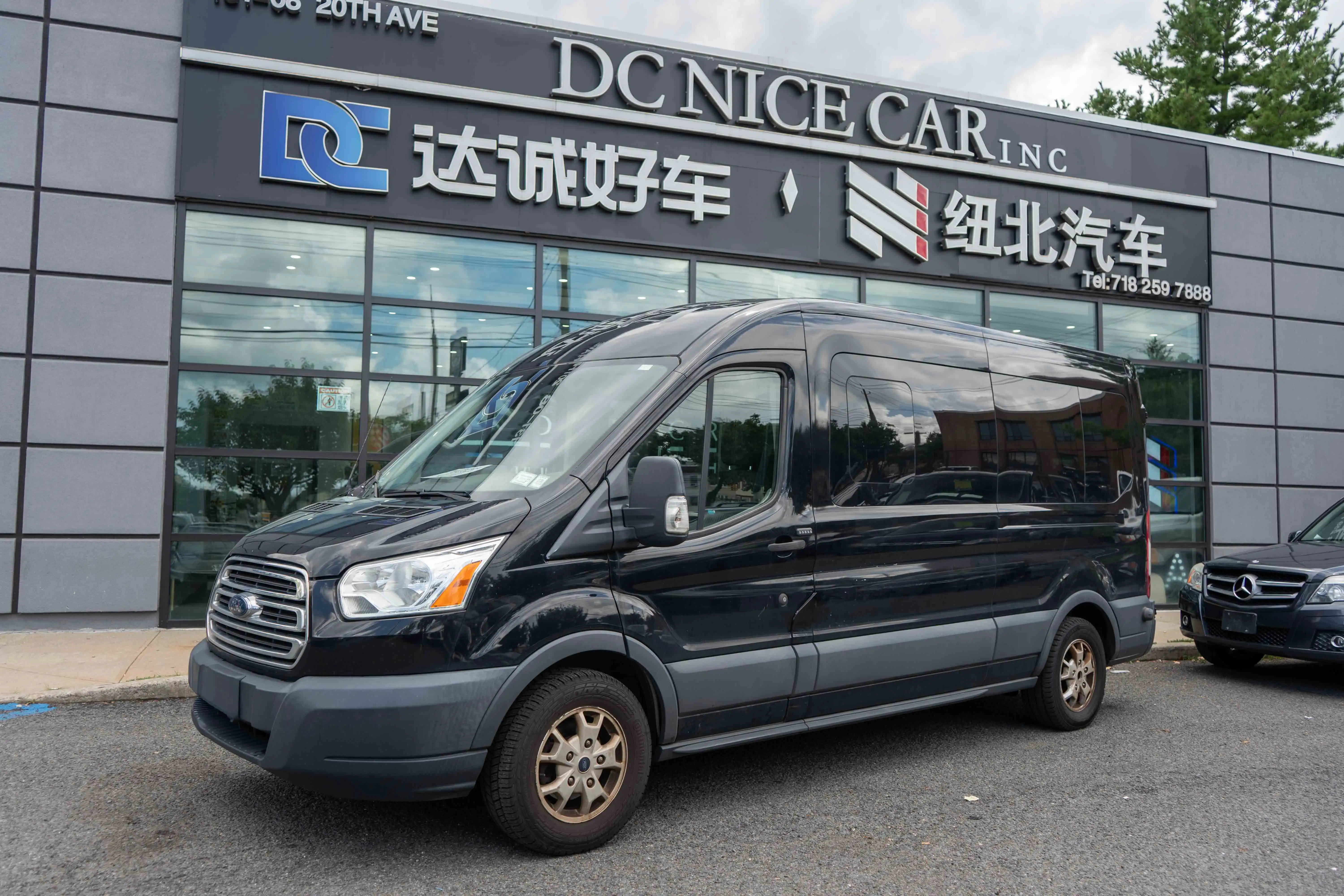 2016 Ford Transit 350 XLT Wagon Med Roof Sliding Pass. 148's photo