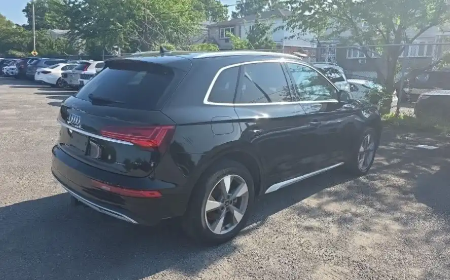 2023 Audi Q5 40 Premium's photo