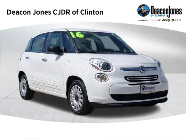 2016 FIAT 500L Pop's photo