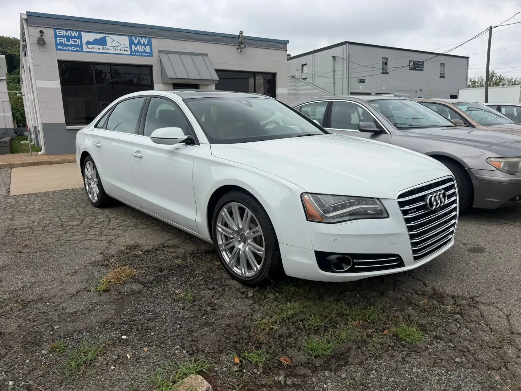 2013 Audi A8 4.0T quattro Tiptronic LWB's photo