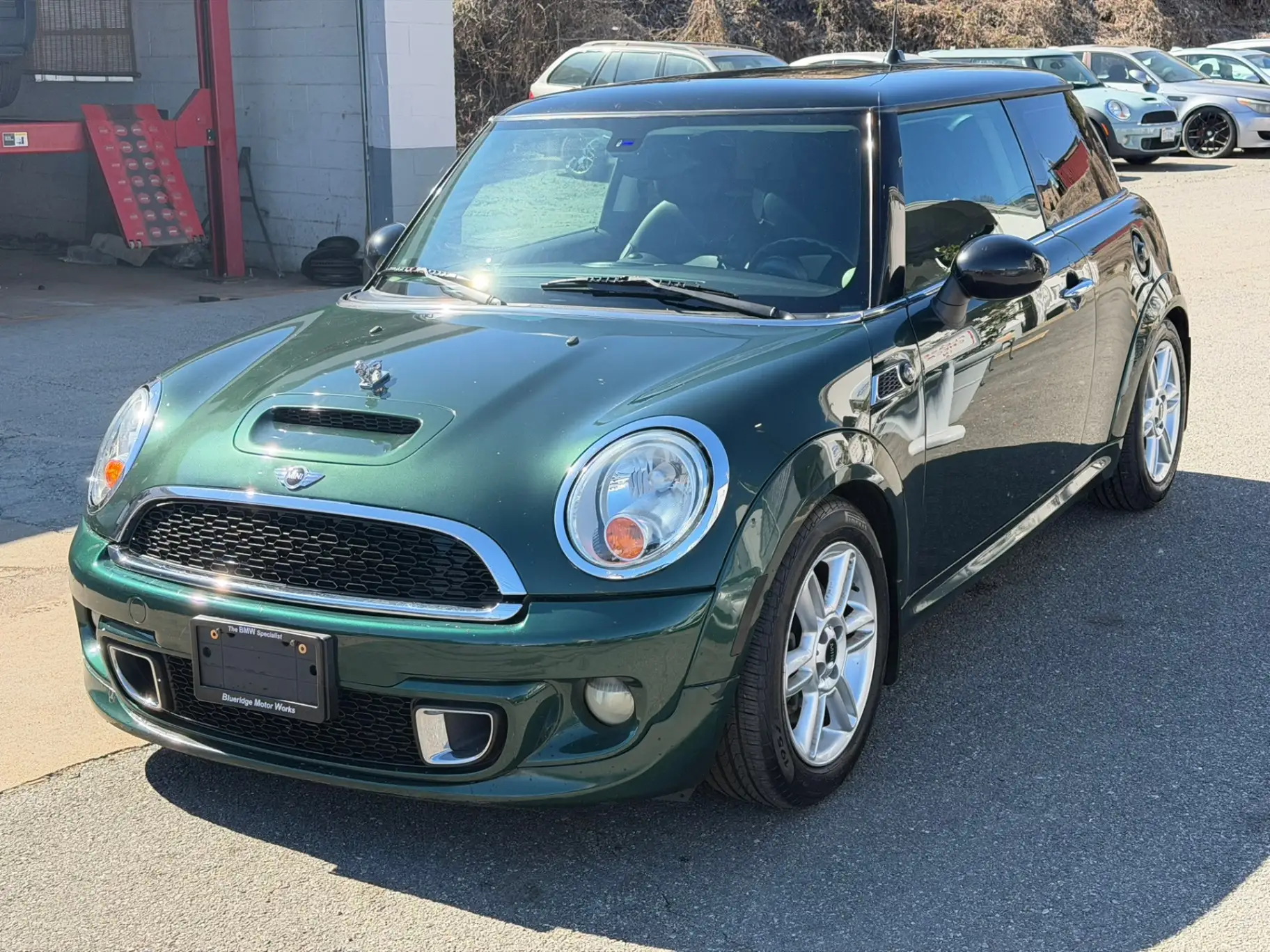 2011 MINI Cooper S photo 1