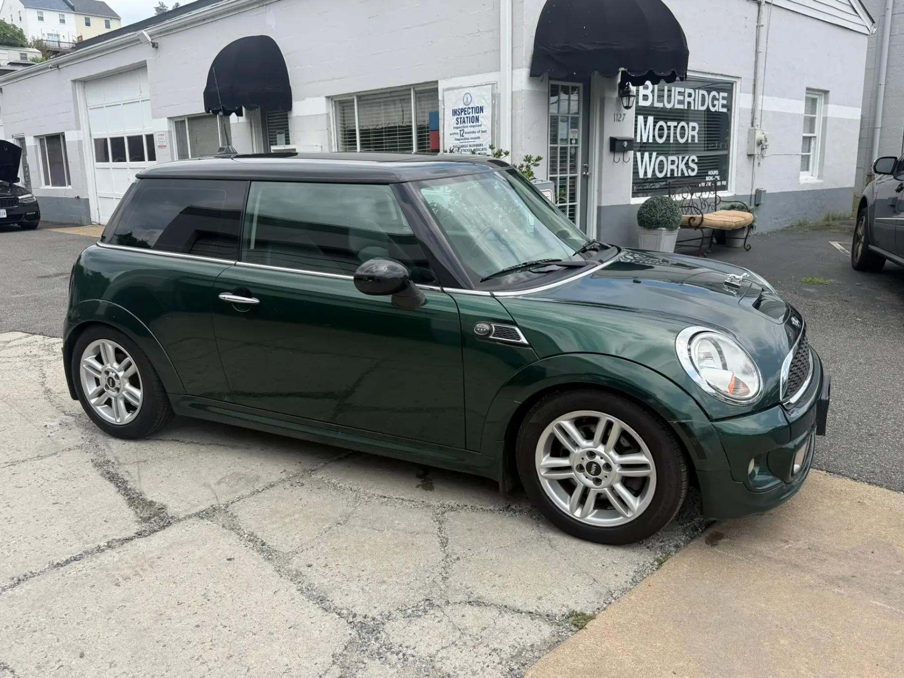 2011 MINI Cooper S photo 4