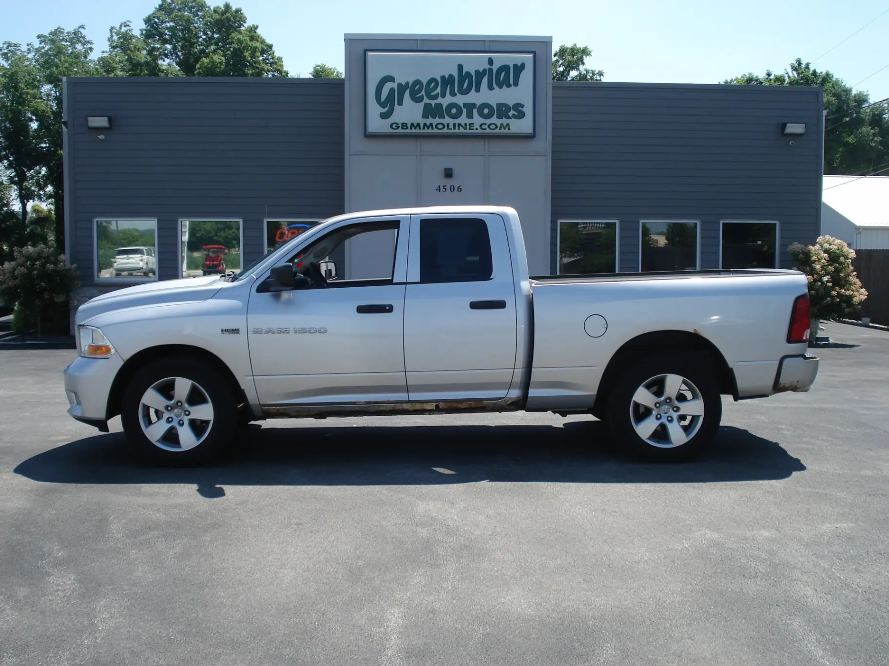 Vehicle Image 1