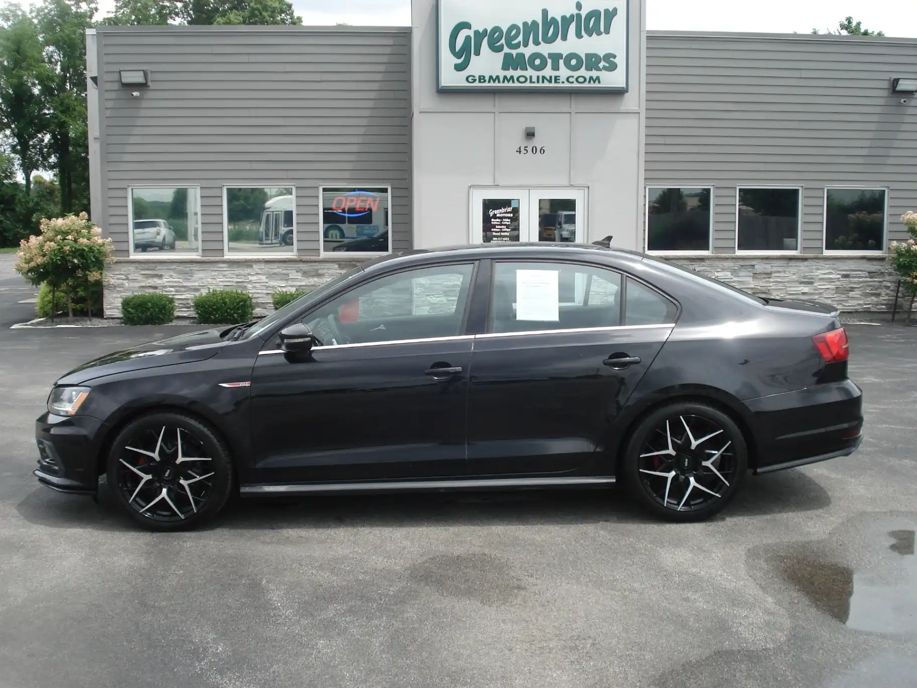 2017 Volkswagen Jetta 2.0T GLI Auto's photo