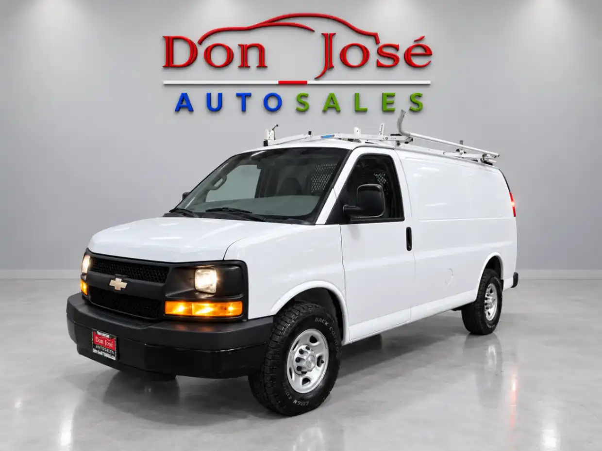 2016 Chevrolet Express Work Van HD 2500's photo