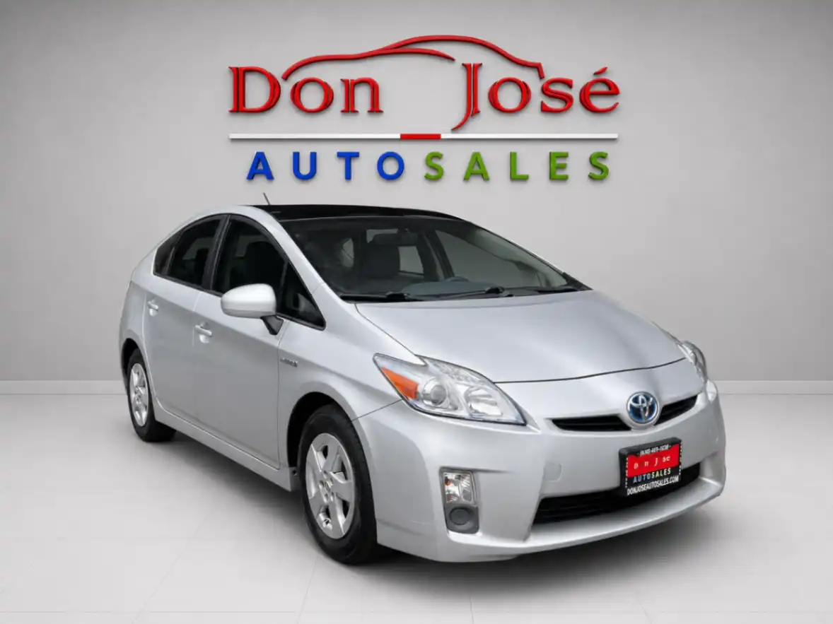 2010 Toyota Prius II's photo