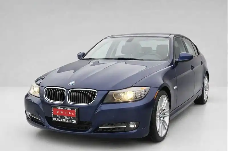 2011 BMW 3 Series 335d Sedan's photo