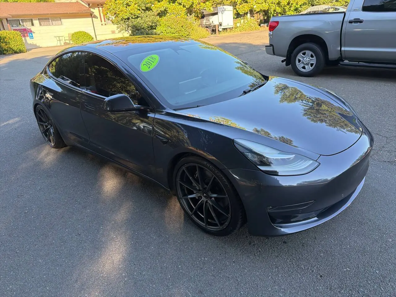 2018 Tesla Model 3 Base photo 5