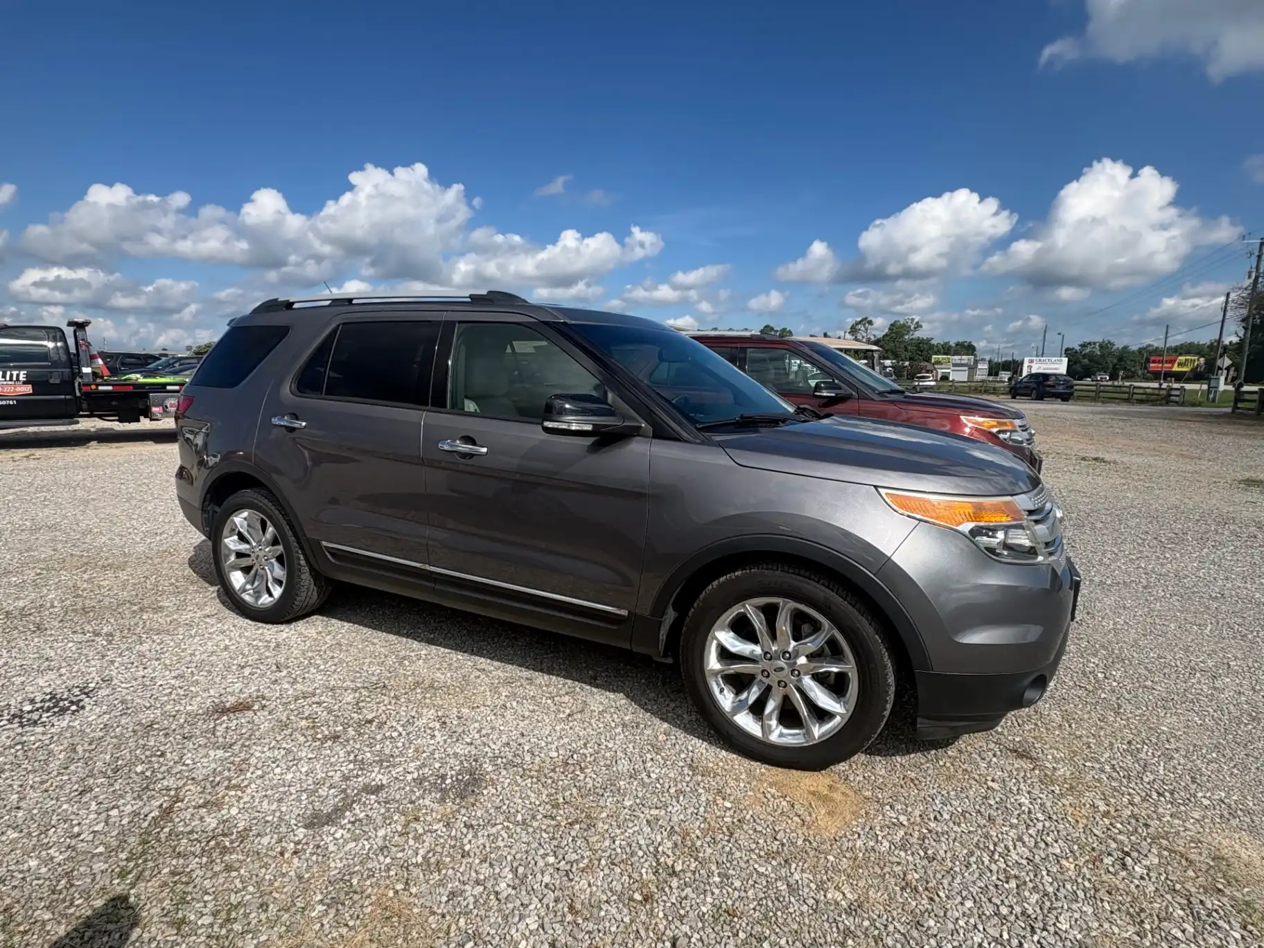 2014 Ford Explorer XLT's photo
