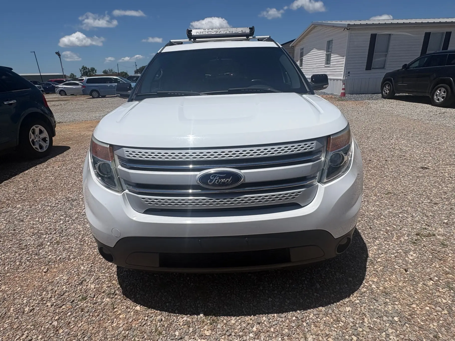2015 Ford Explorer XLT photo 3