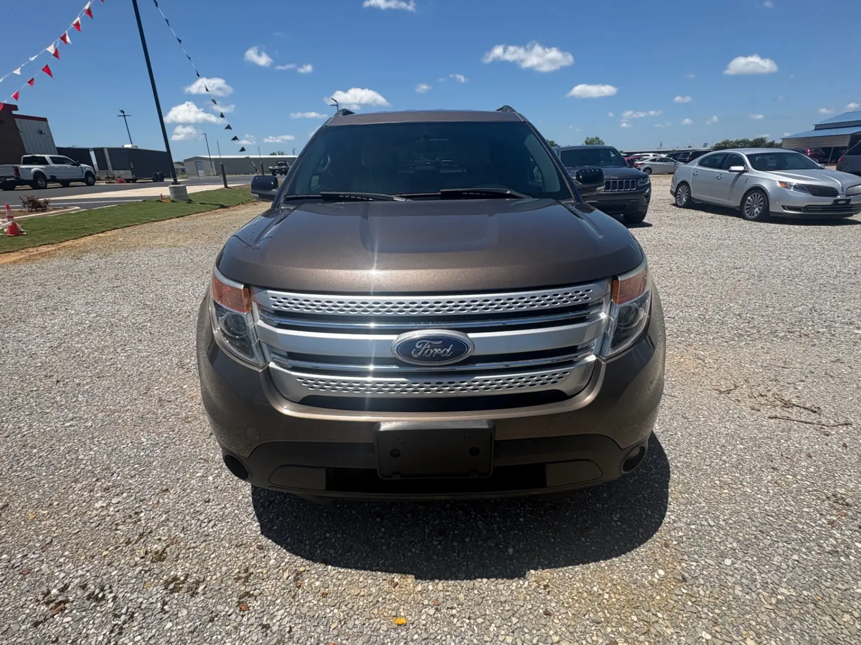 2015 Ford Explorer XLT photo 3