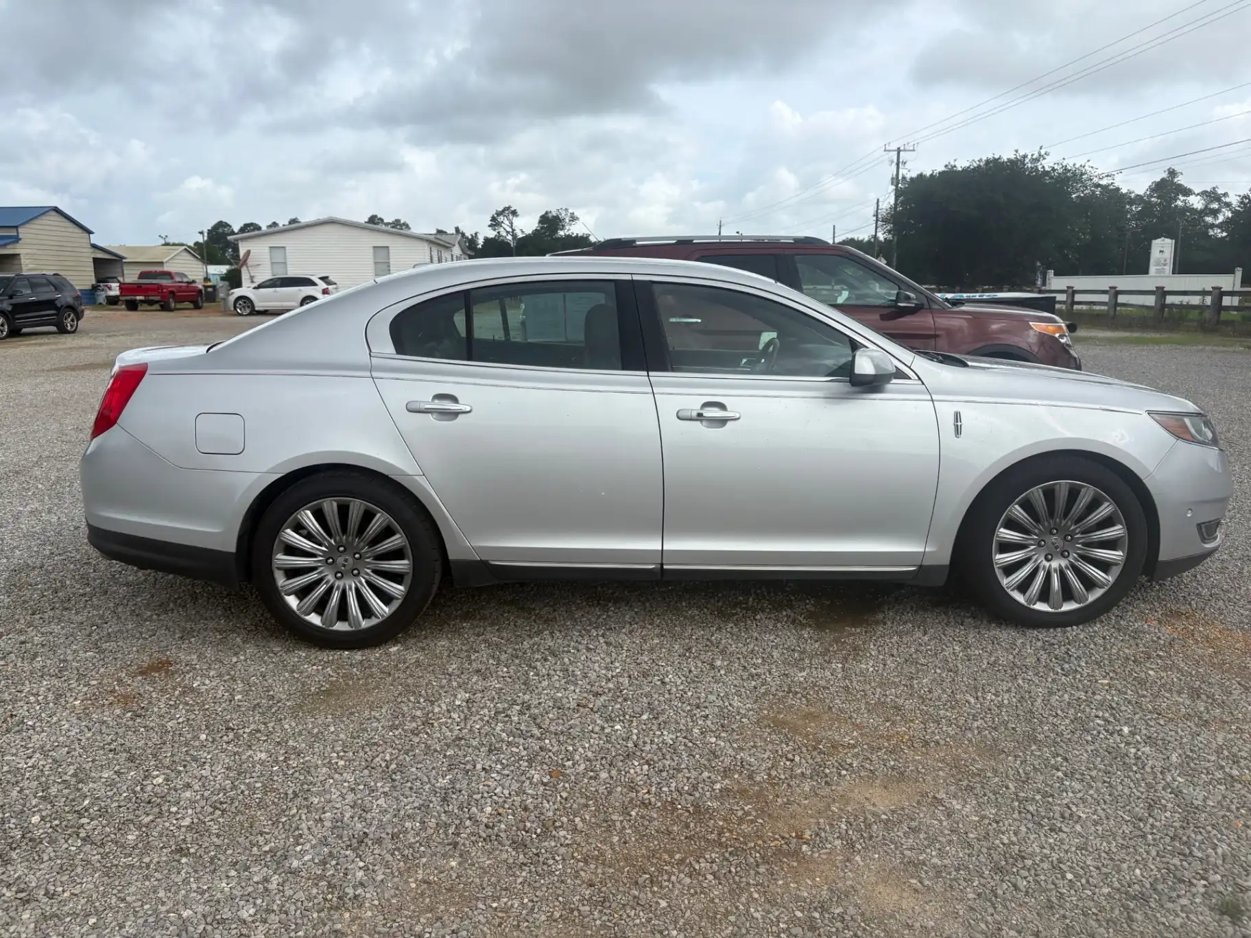 2015 Lincoln MKS FWD's photo