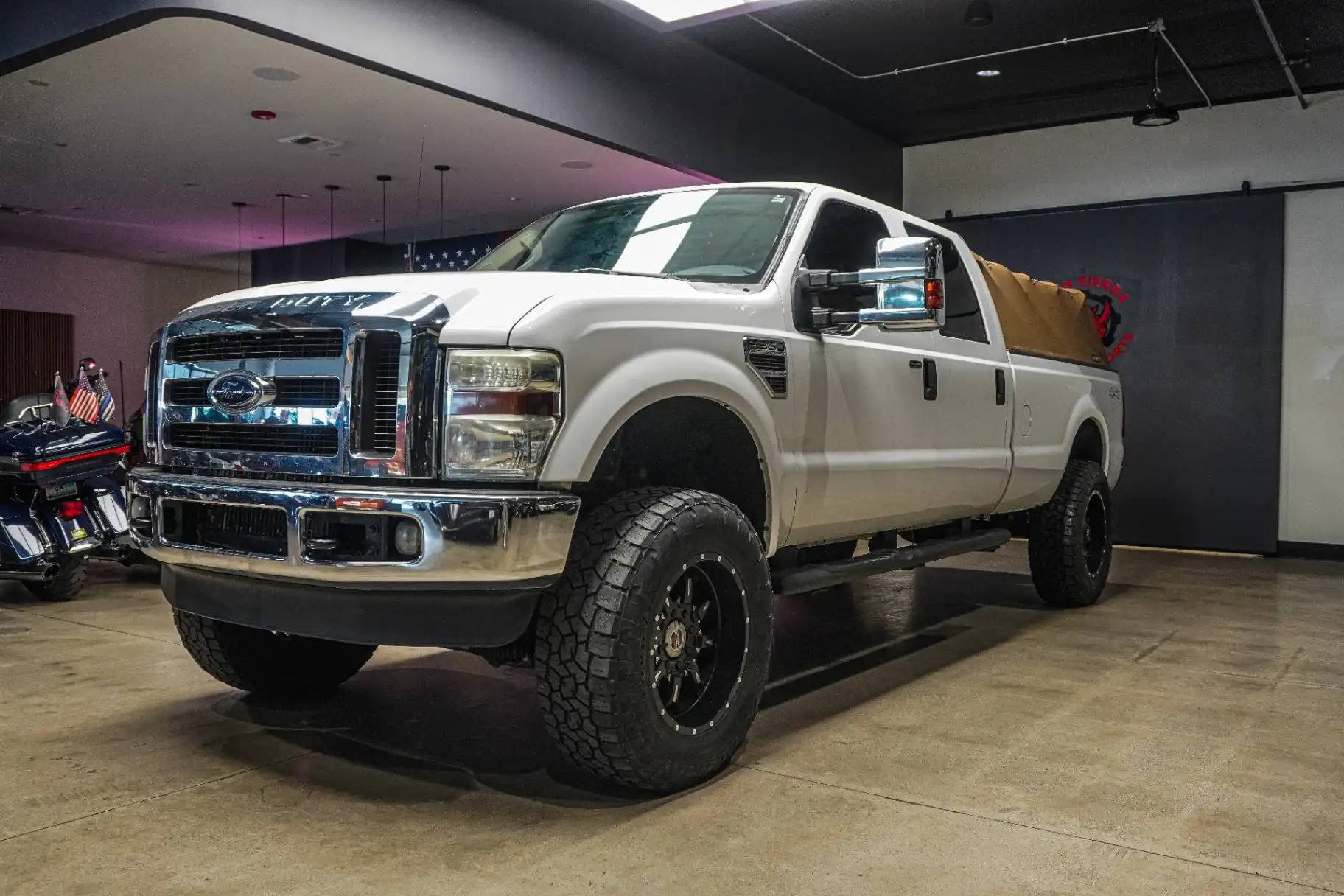2009 Ford F-350 XL 4WD Crew Cab SRW 156 in's photo