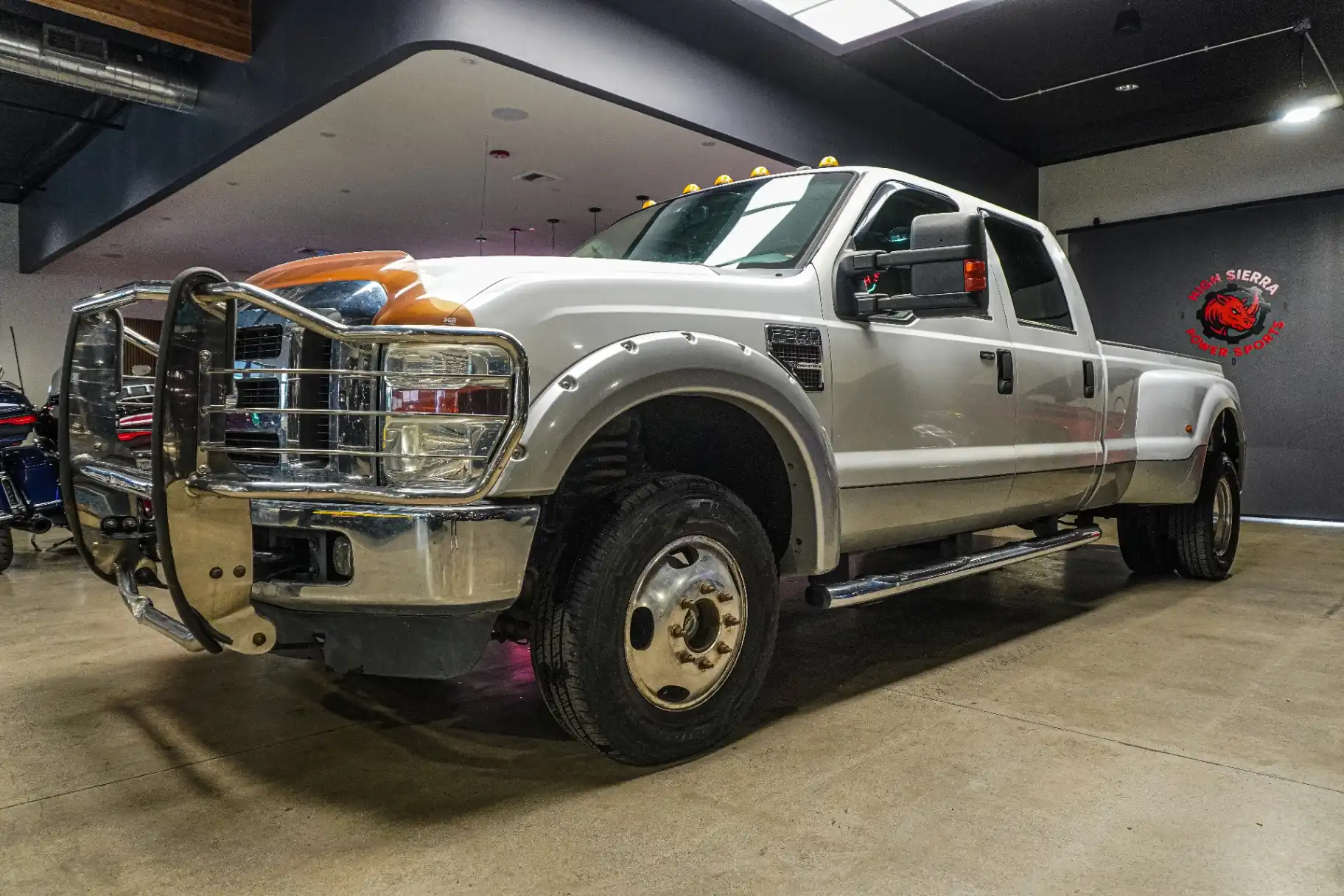 2009 Ford F-350 Lariat 4WD Crew Cab DRW 172 in's photo