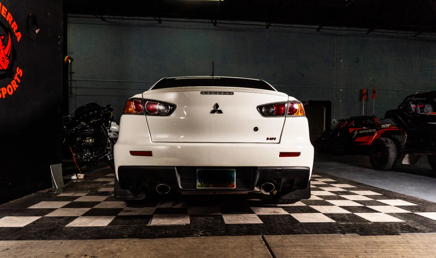 2012 Mitsubishi Lancer Evolution MR photo 5