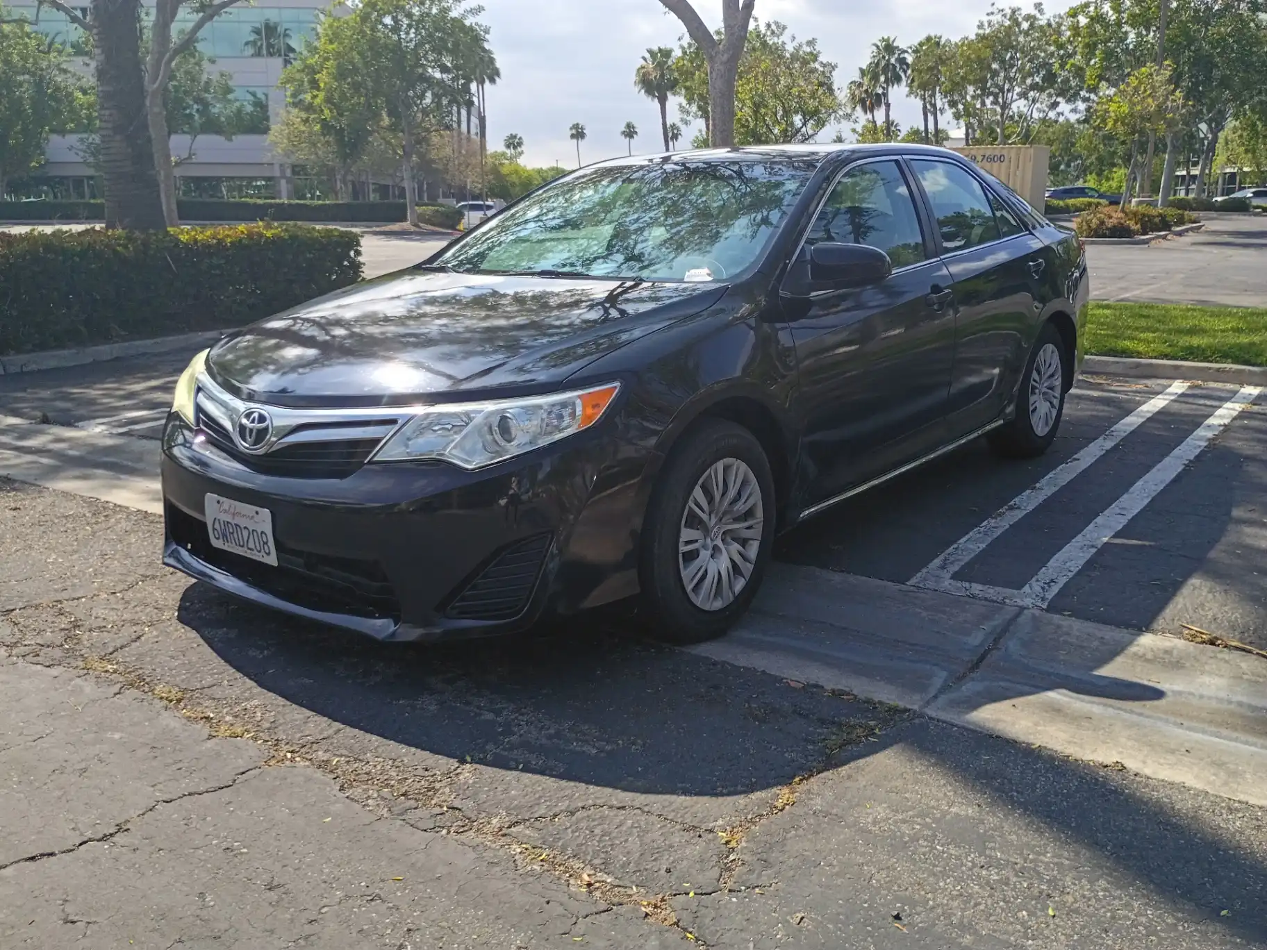 2012 Toyota Camry 2.5 Auto LE's photo