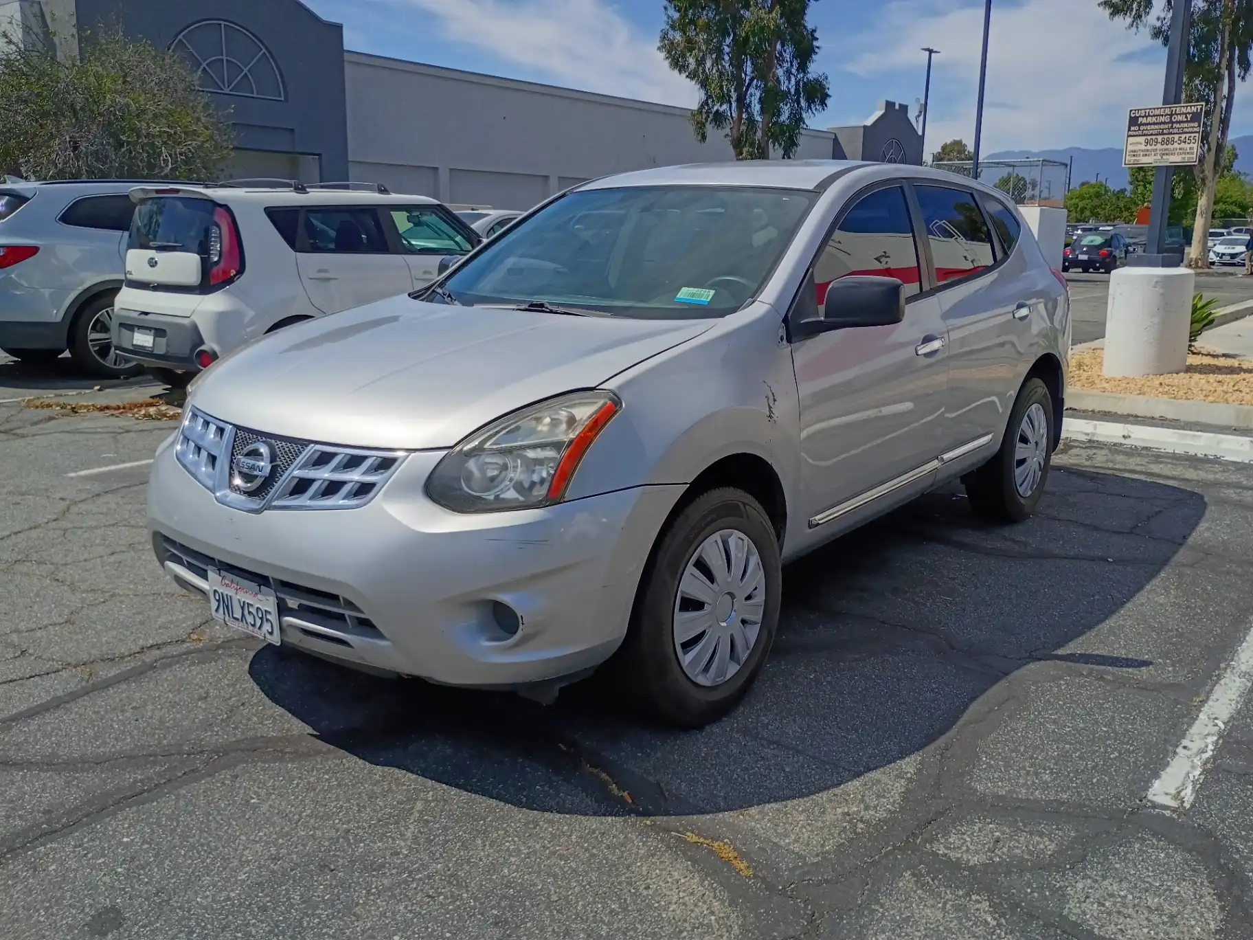 2015 Nissan Rogue Select S AWD's photo