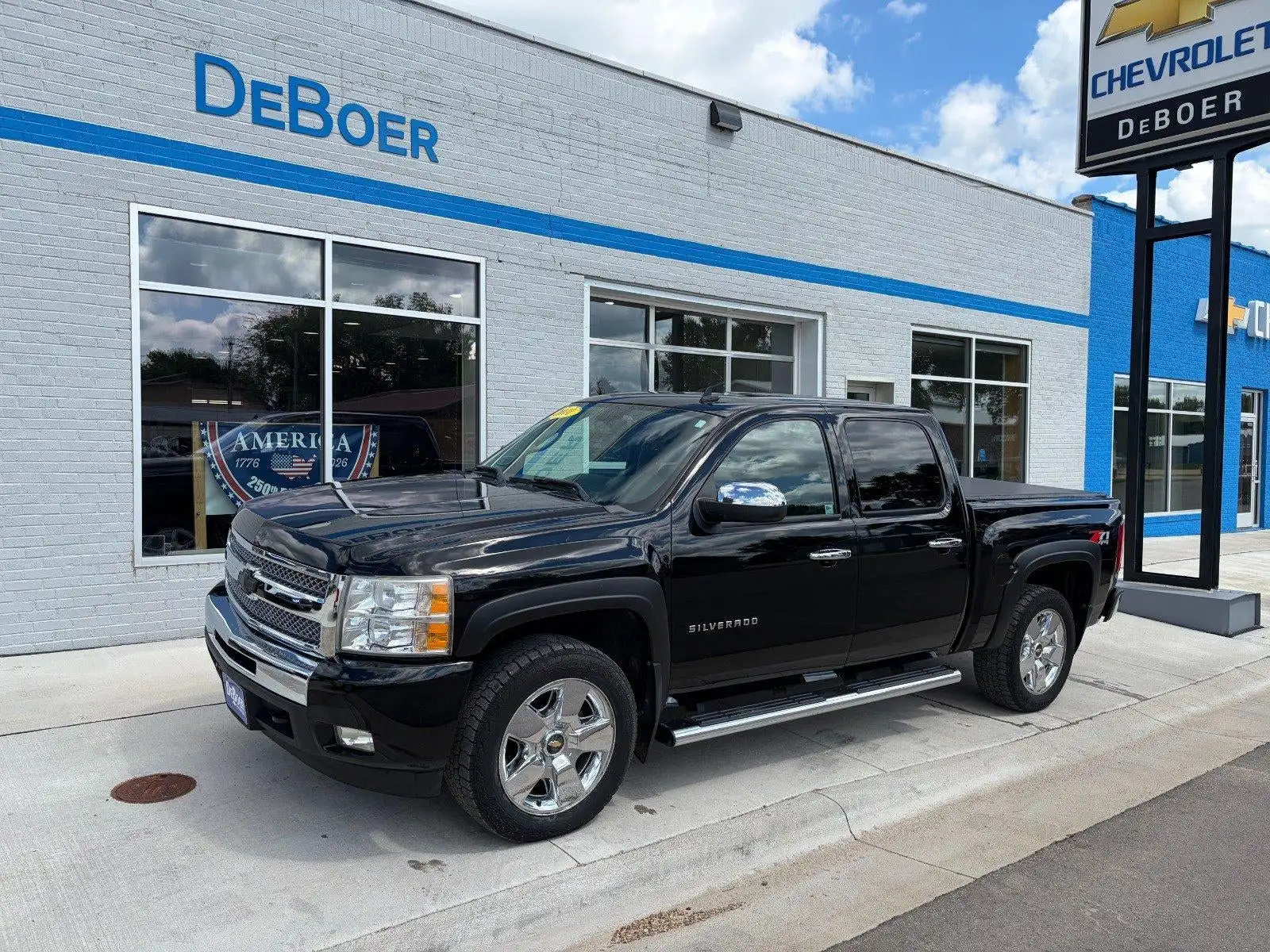 2011 Chevrolet Silverado 1500 LT 4X4 Crew Cab's photo