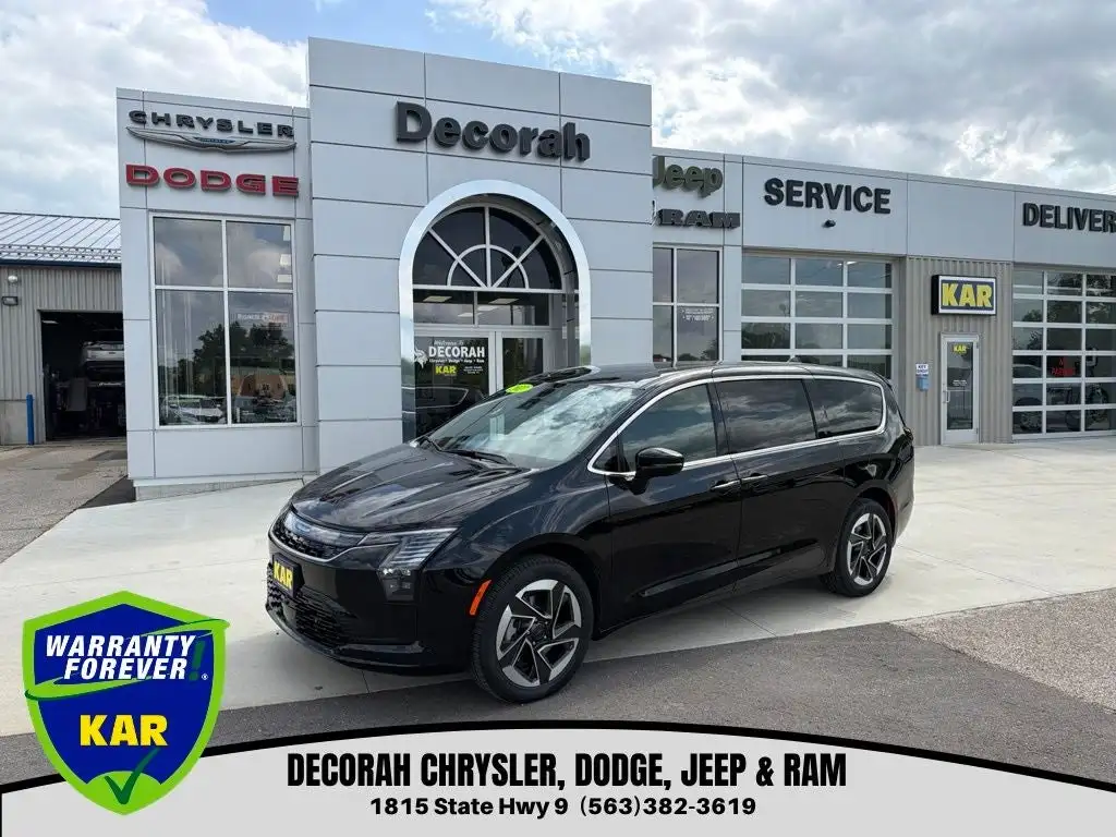 2027 Chrysler Pacifica Limited AWD's photo