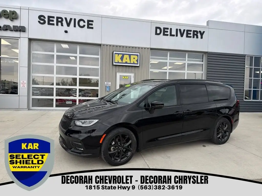 2025 Chrysler Pacifica Limited photo 1