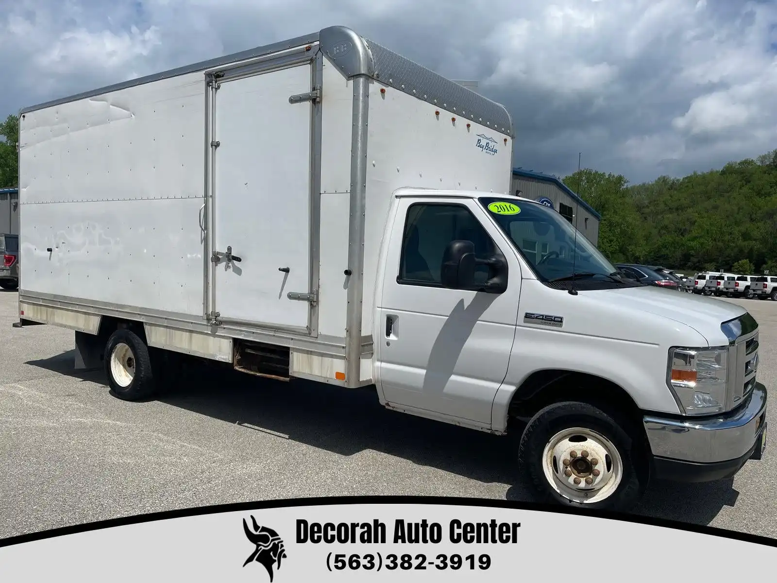 2016 Ford E-Series DRW E-450 Super Duty 176 in WB's photo