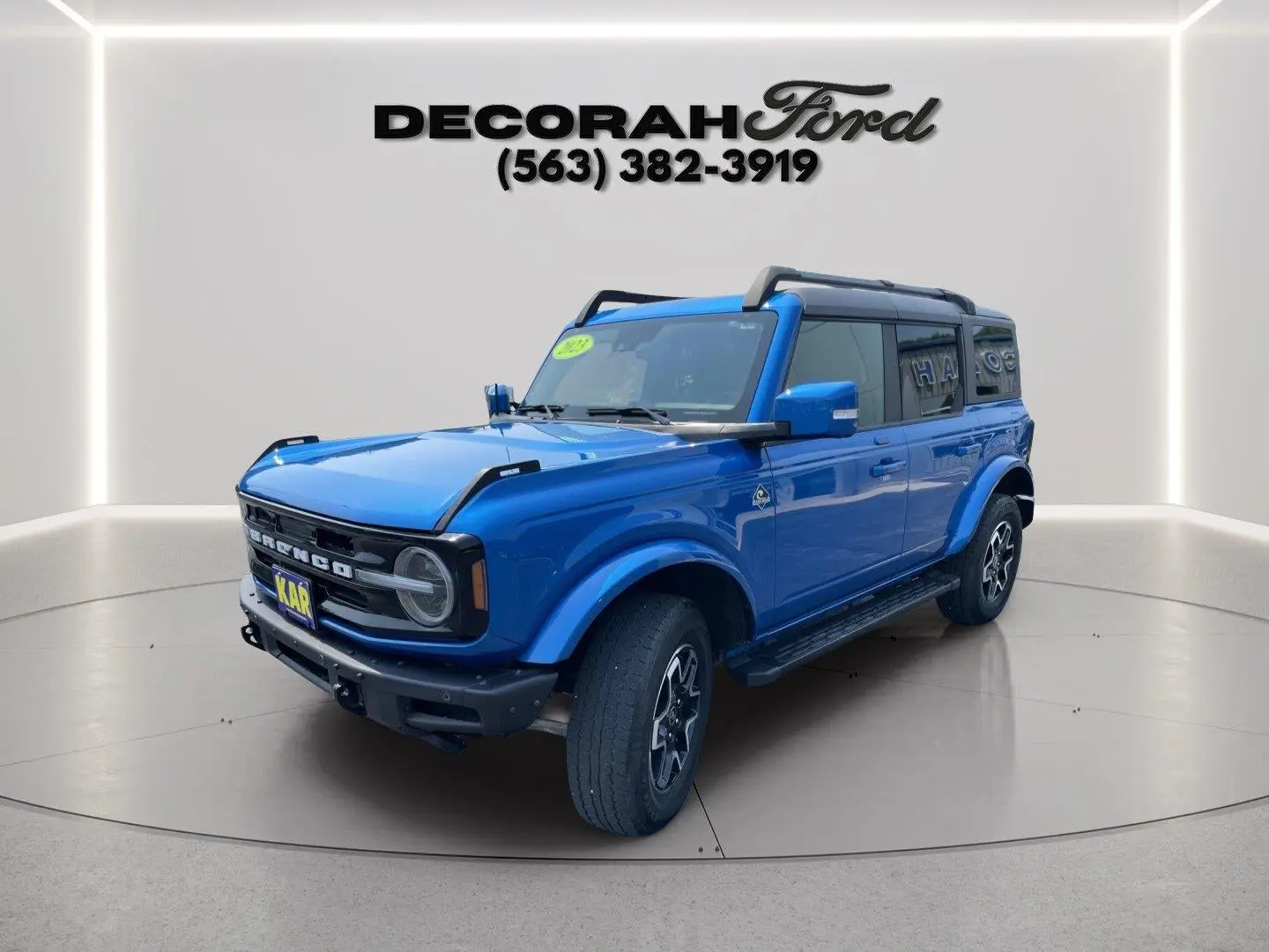 2023 Ford Bronco Outer Banks 4WD photo 3
