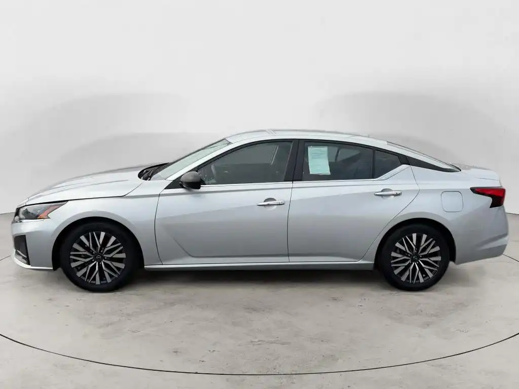 2024 Nissan Altima 2.5 SV's photo
