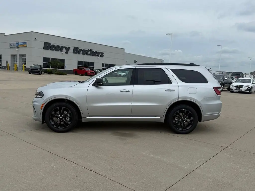 2026 Dodge Durango GT Plus AWD photo 4