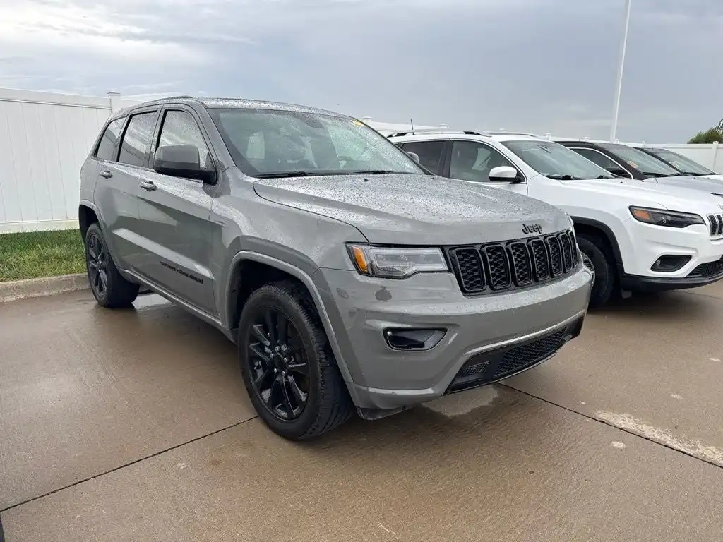 2021 Jeep Grand Cherokee Laredo X 4WD's photo
