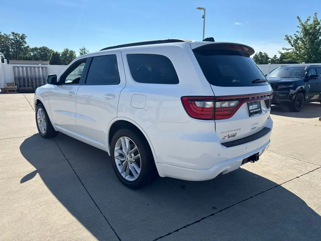 2025 Dodge Durango R/T AWD photo 4