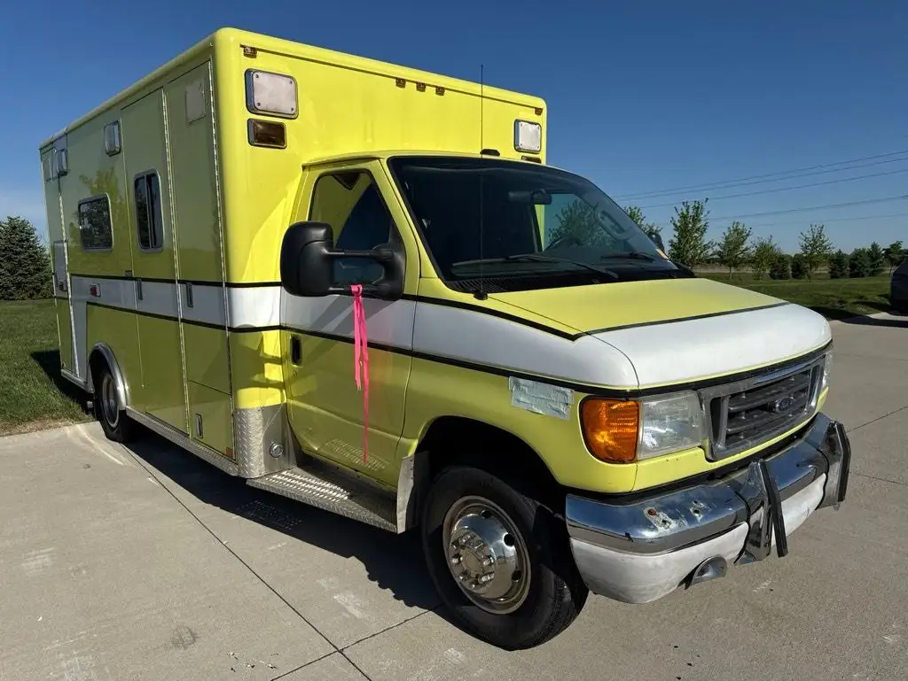 2007 Ford E-Series undefined photo 1