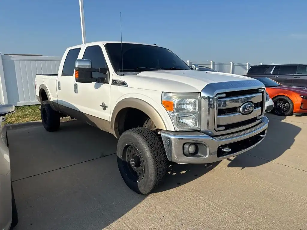 2011 Ford F-250 Lariat 4x4 Crew Cab 156 in's photo