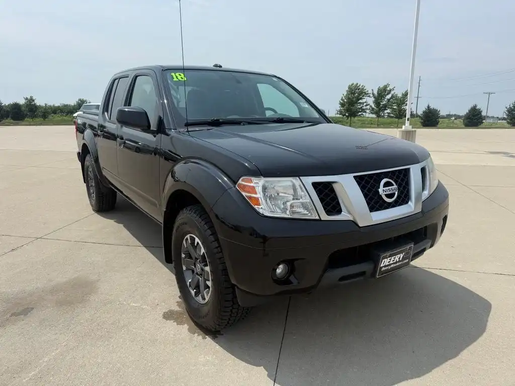 2018 Nissan Frontier 4.0 PRO-4X Crew Cab 4X4 AT's photo