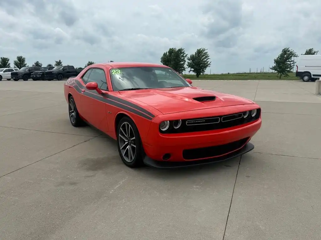 2023 Dodge Challenger R/T's photo