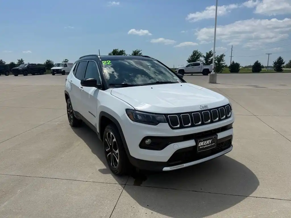 2022 Jeep Compass Limited 4X4's photo